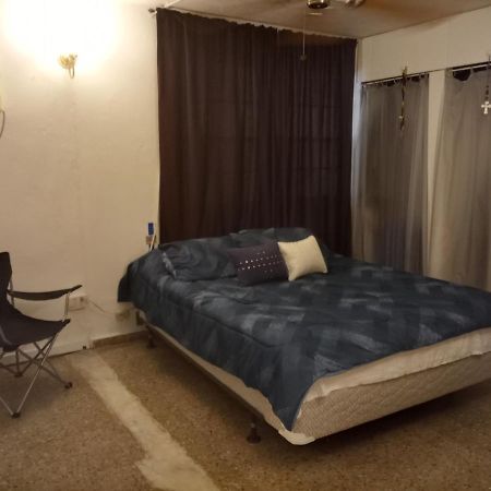 Figueroa Guest Rooms In Country Club San Juan Esterno foto