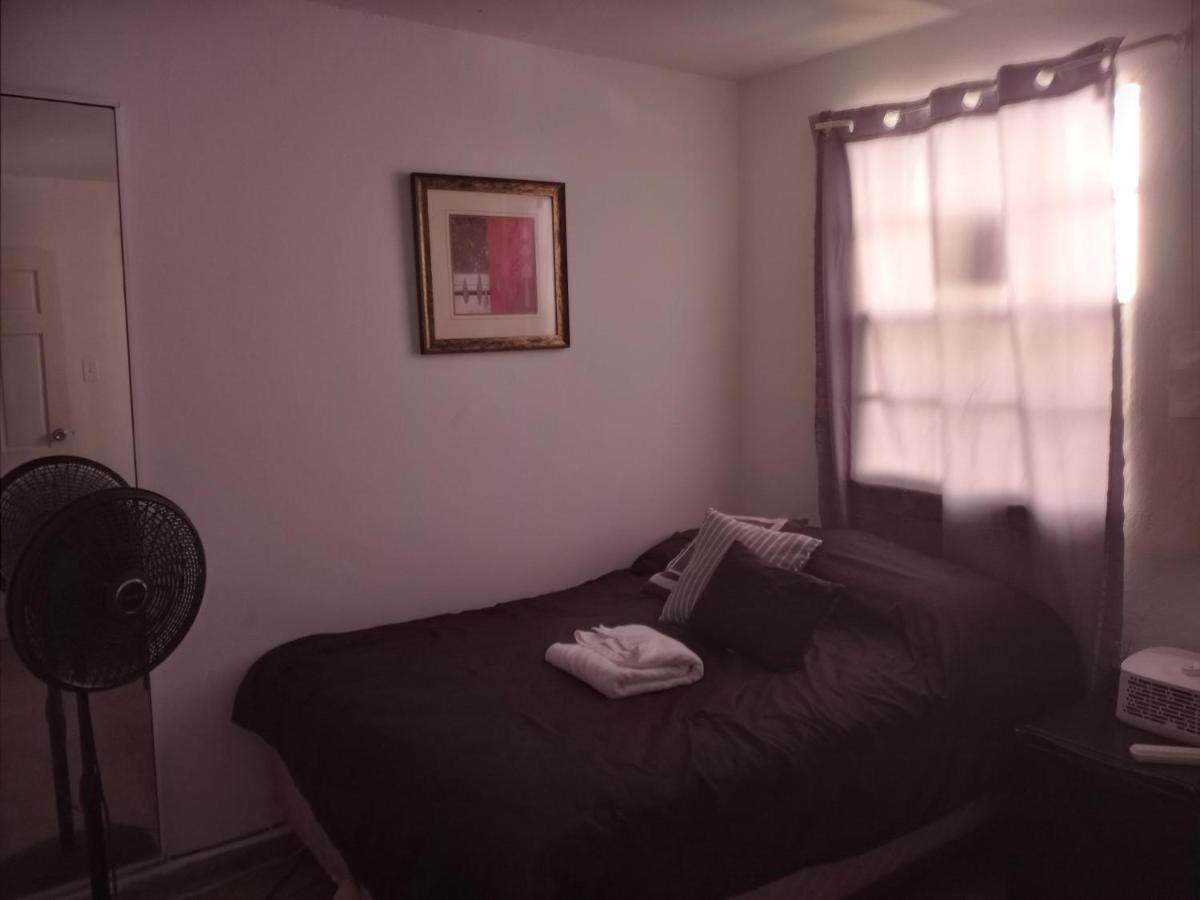 Figueroa Guest Rooms In Country Club San Juan Esterno foto